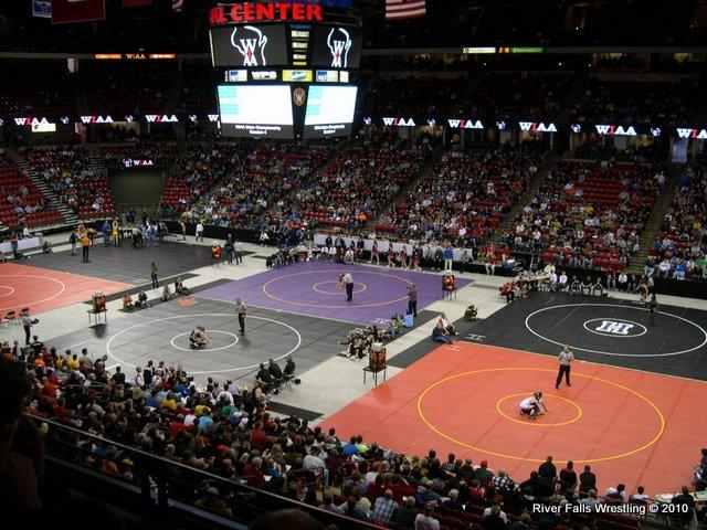 Muskego Wrestling Takes on State